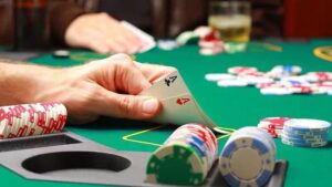 Luật chơi poker Thabet về thứ tự các sảnh bài